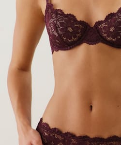 Balconette lace bra;