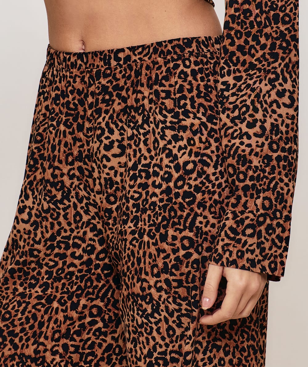 Leopard print trousers;