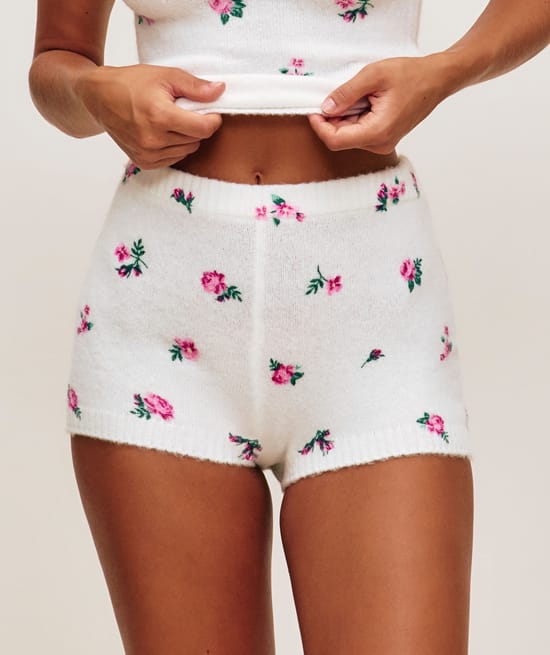 Short en maille &agrave; fleurs;
