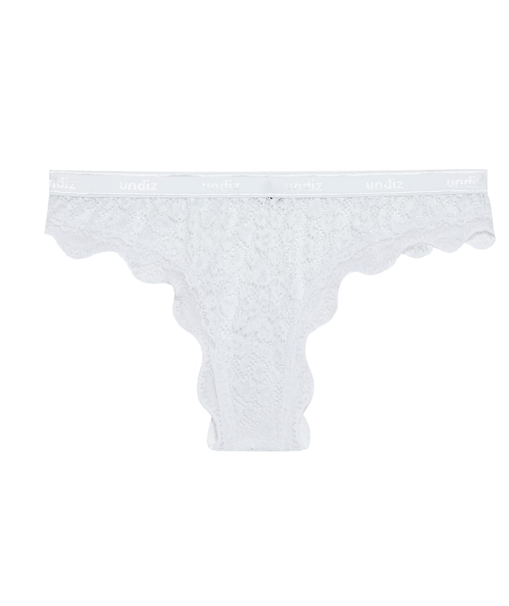Tanga en dentelle;