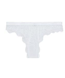 Tanga en dentelle;