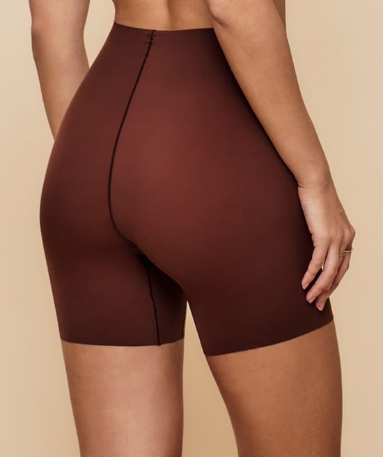 Seamless microfiber cycling shorts;