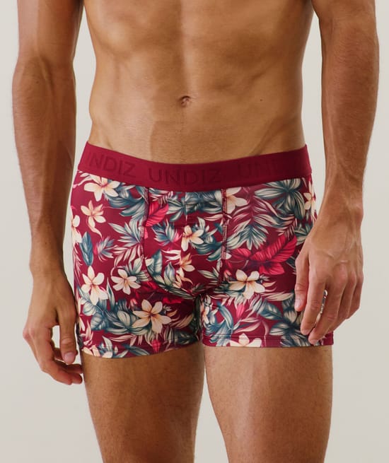 Patterned cotton boxer shorts;