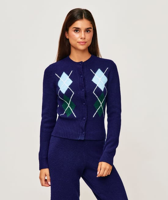 Diamond patterned knitted cardigan;