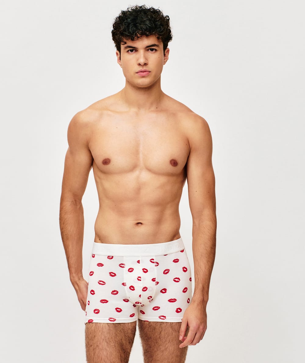 Cotton boxer shorts with lips pattern;