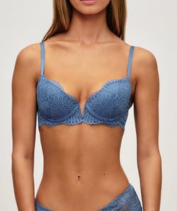 Lace floral push-up bra;