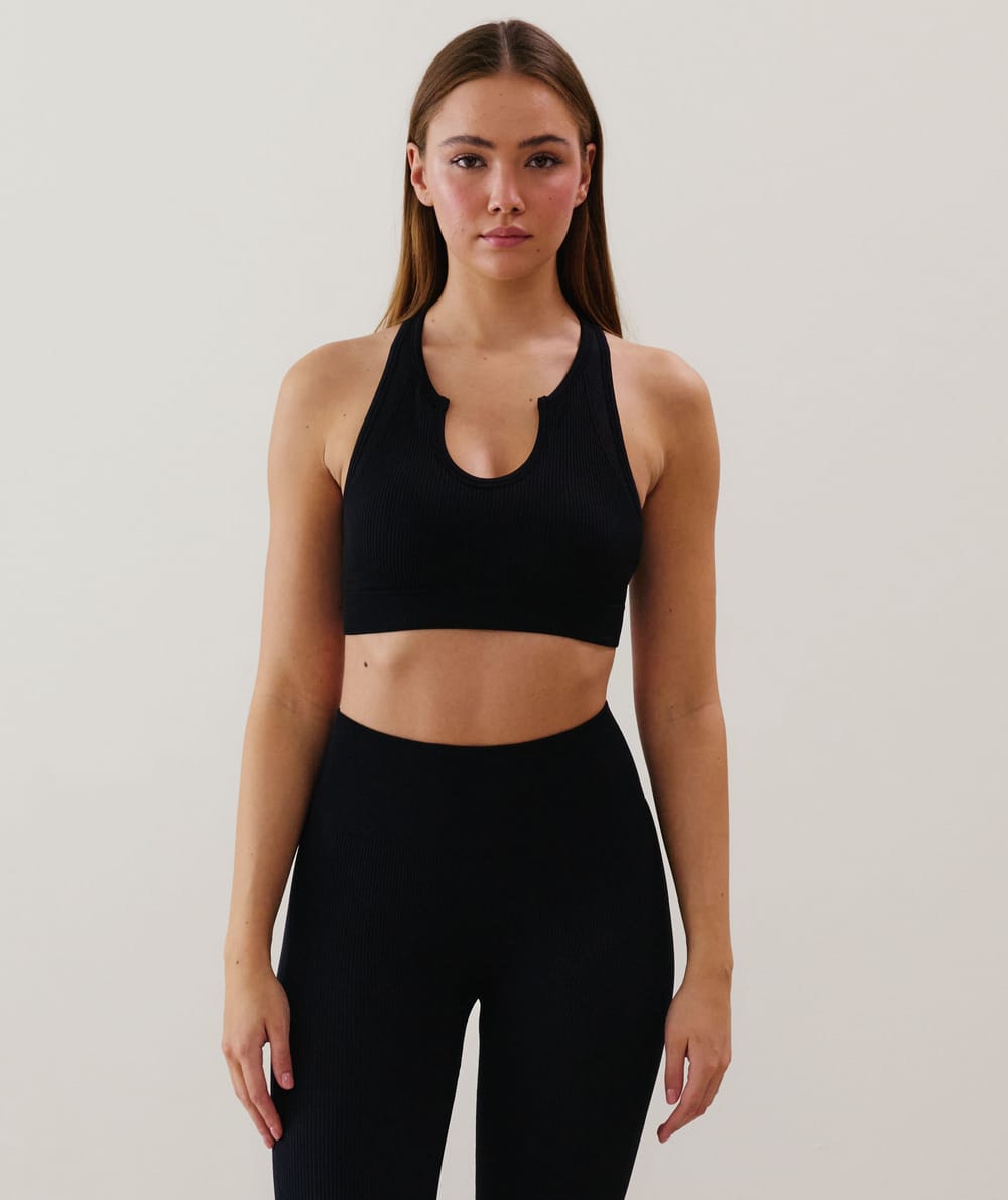 Seamless crop top;