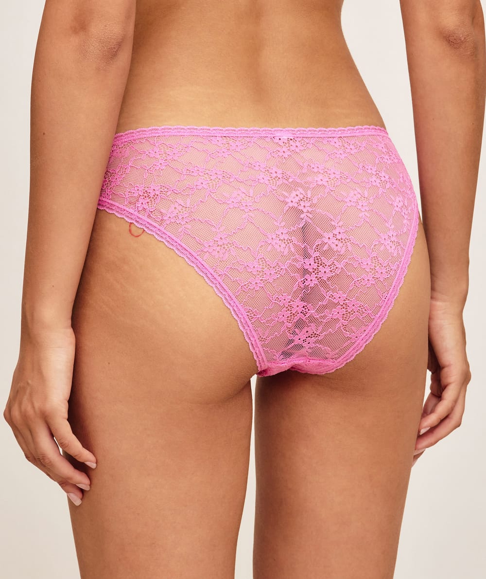 Lace floral panties with a small bow;