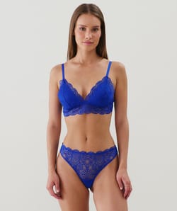 Sujetador triangular push-up de encaje;