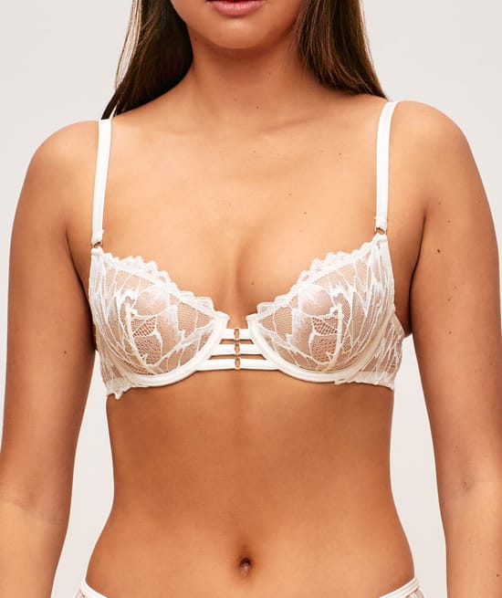 Soutien-gorge corbeille en dentelle;