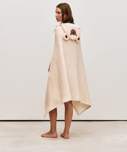 fleece blanket;