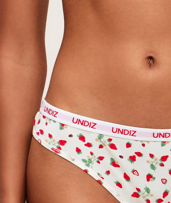 Cotton fabric with strawberries;