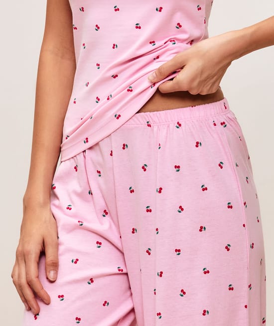 Cherry patterned jersey pants;