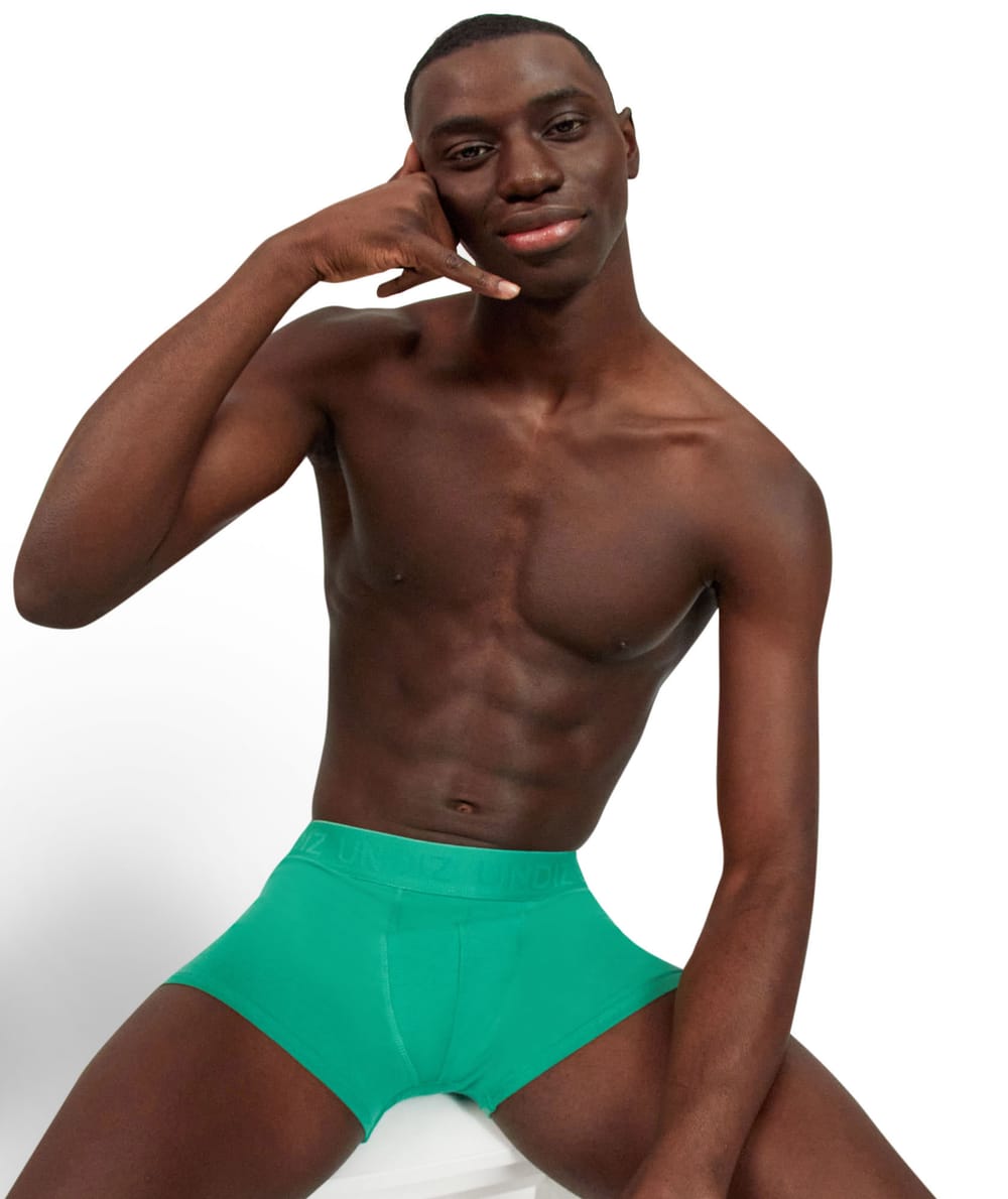 boxer &agrave; message "g&eacute;nie de la connerie";