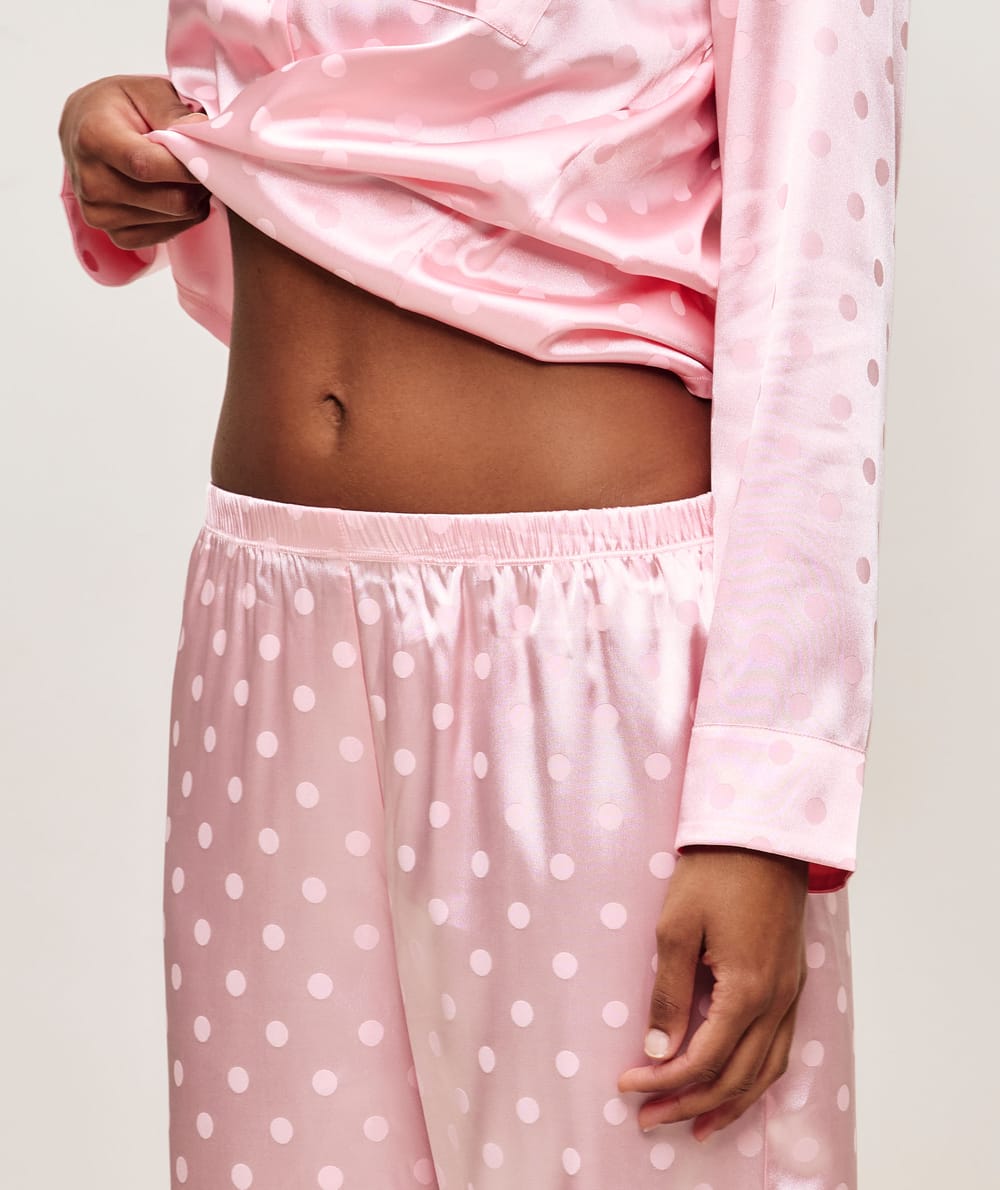 Satin polka dot trousers;