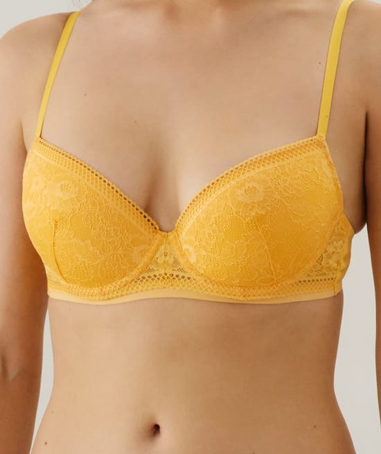 Soutien-gorge ampliforme en dentelle;