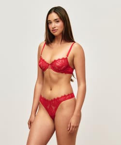 String en dentelle;