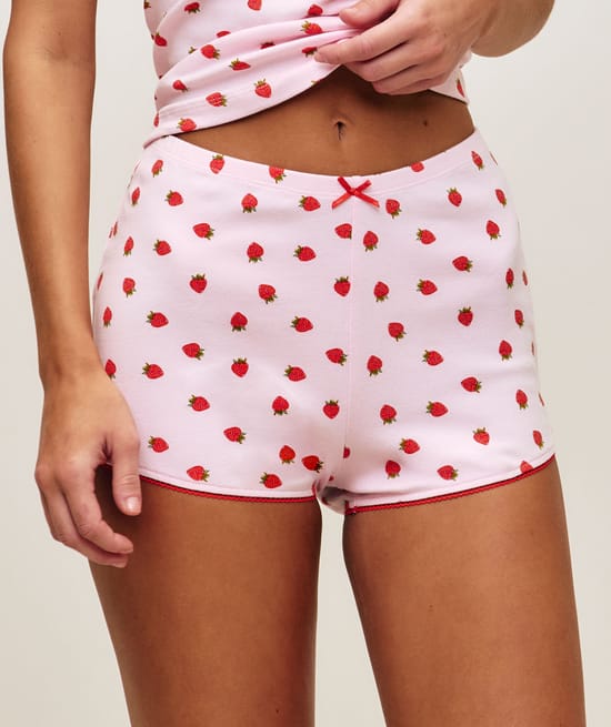 Strawberry patterned jersey shorts;
