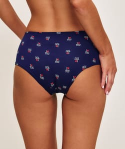 Pack of 3 cotton shorts with love theme;