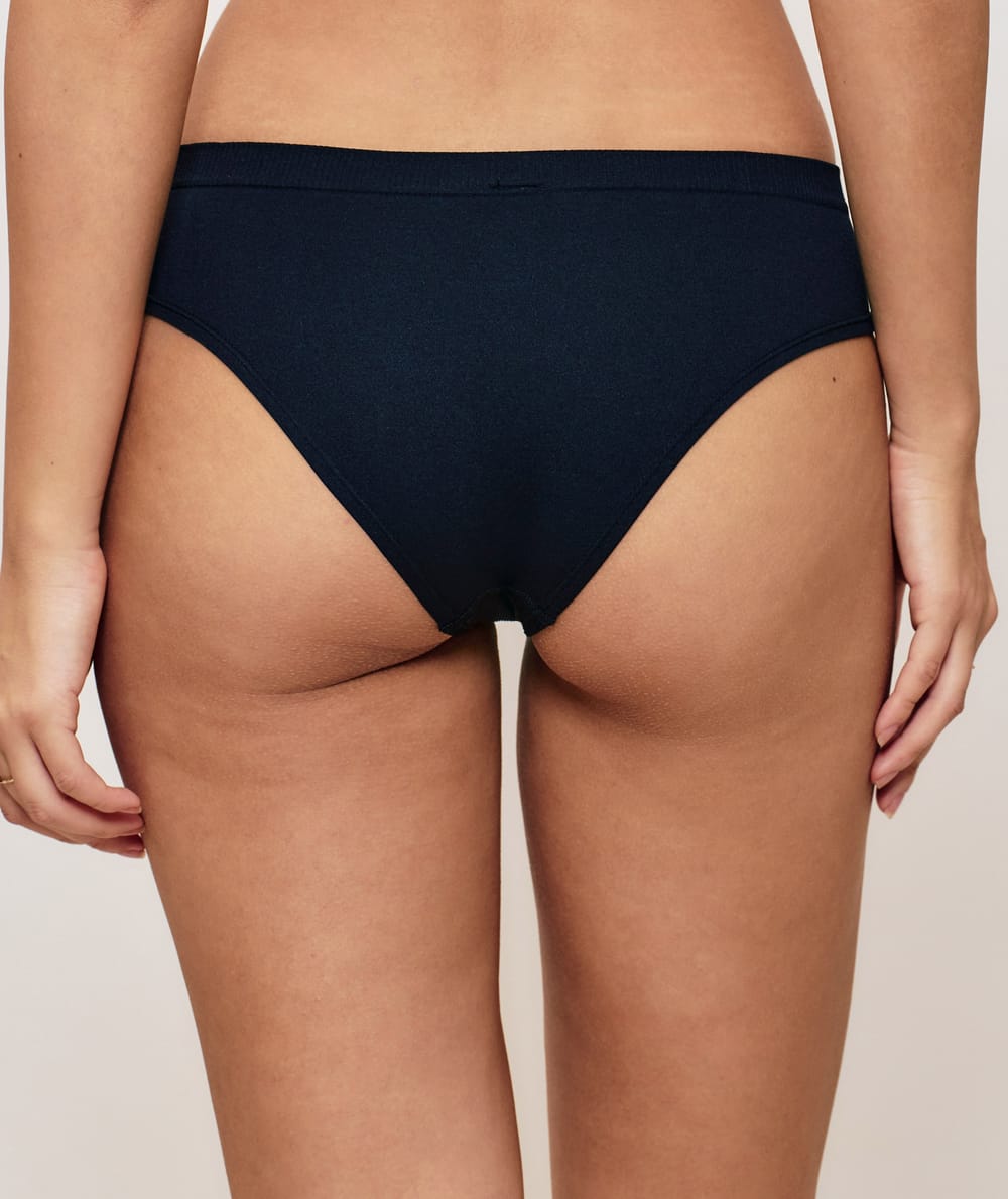 plain seamless shorty - black;