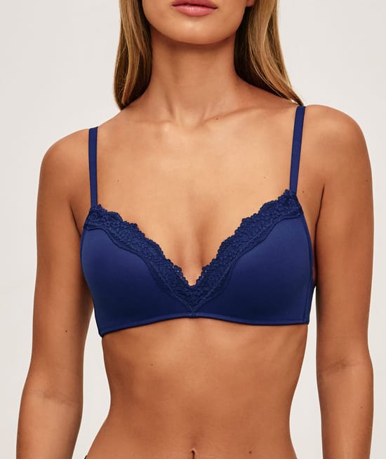 Triangle push-up en microfibre et dentelle;
