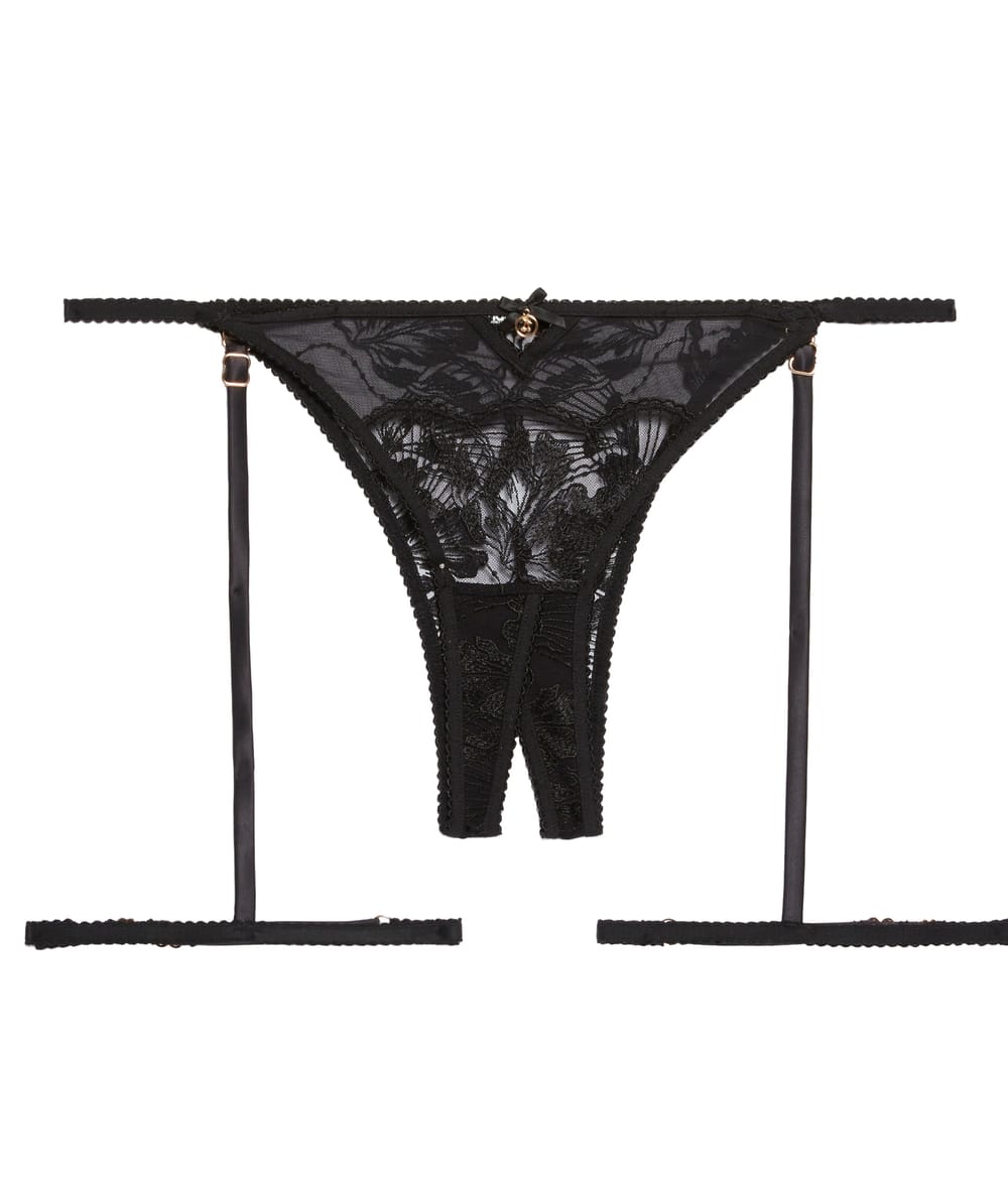 Lace tanga with suspender belt;