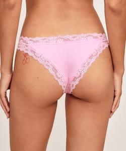 Cotton and lace thong;