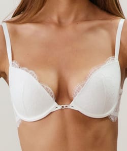 Sujetador push-up de encaje;