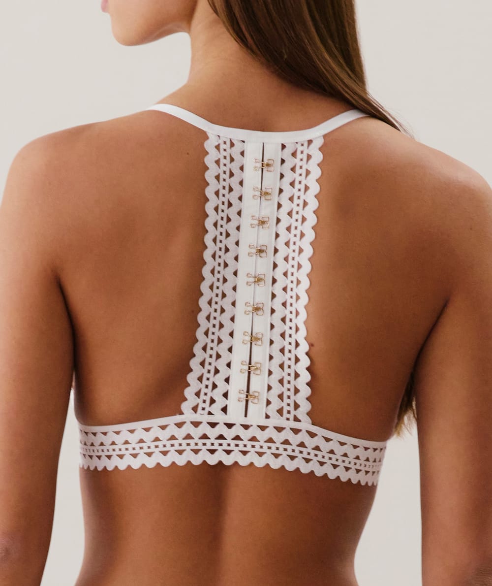 Soutien-gorge triangle en dentelle;