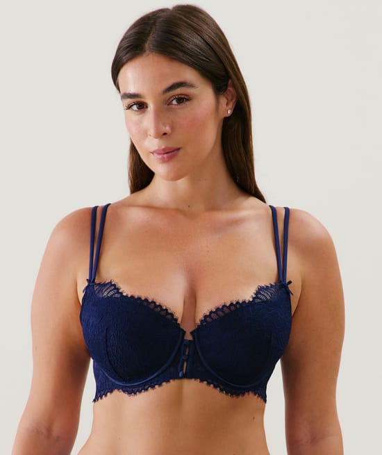 Soutien-gorge ampliforme en dentelle;
