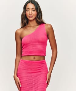 Top asym&eacute;trique en crochet;