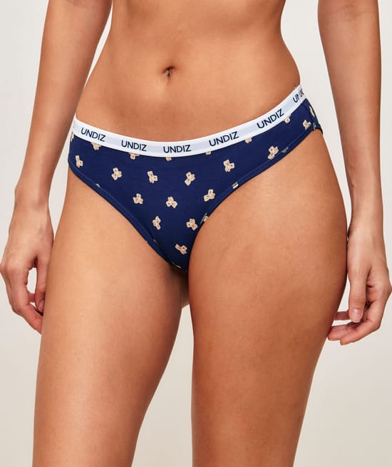 Cotton bear-patterned panties;