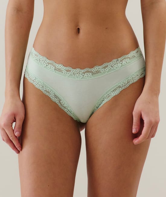 Pink cotton cheeky briefs;