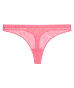 String en dentelle florale;