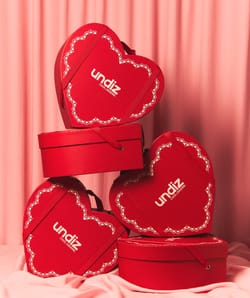 Bo&icirc;te cadeau en forme de c&oelig;ur - 6,99&euro;;