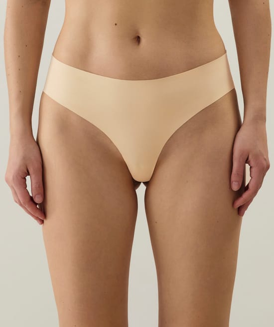 Microfibre and lace cheeky brief;
