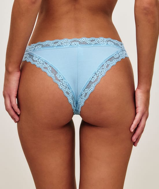 Cotton and lace thong;