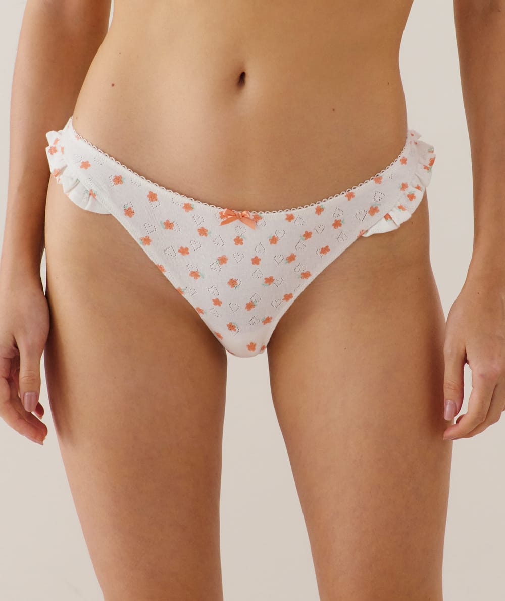 String in pointelle;