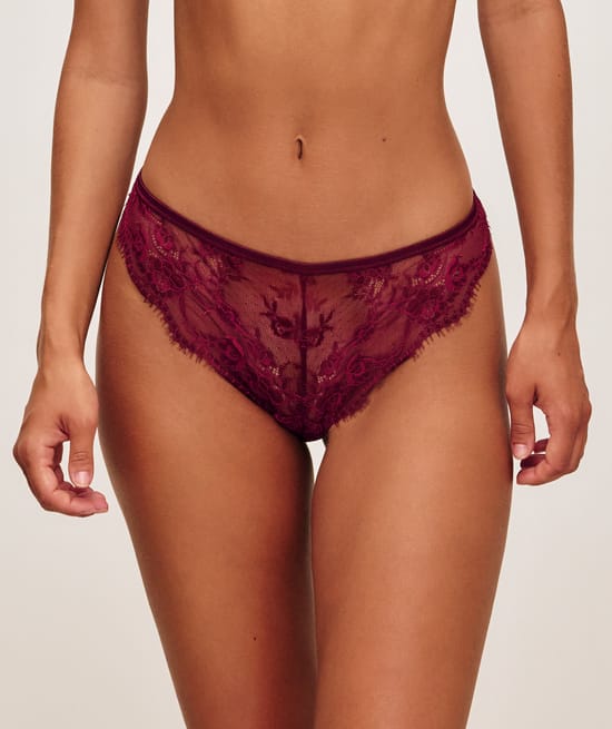 lace thong;