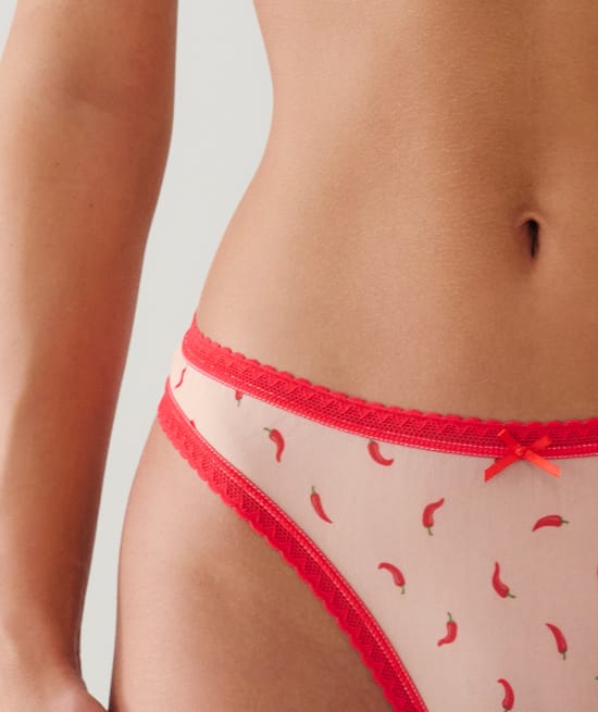 Tanga de malla;