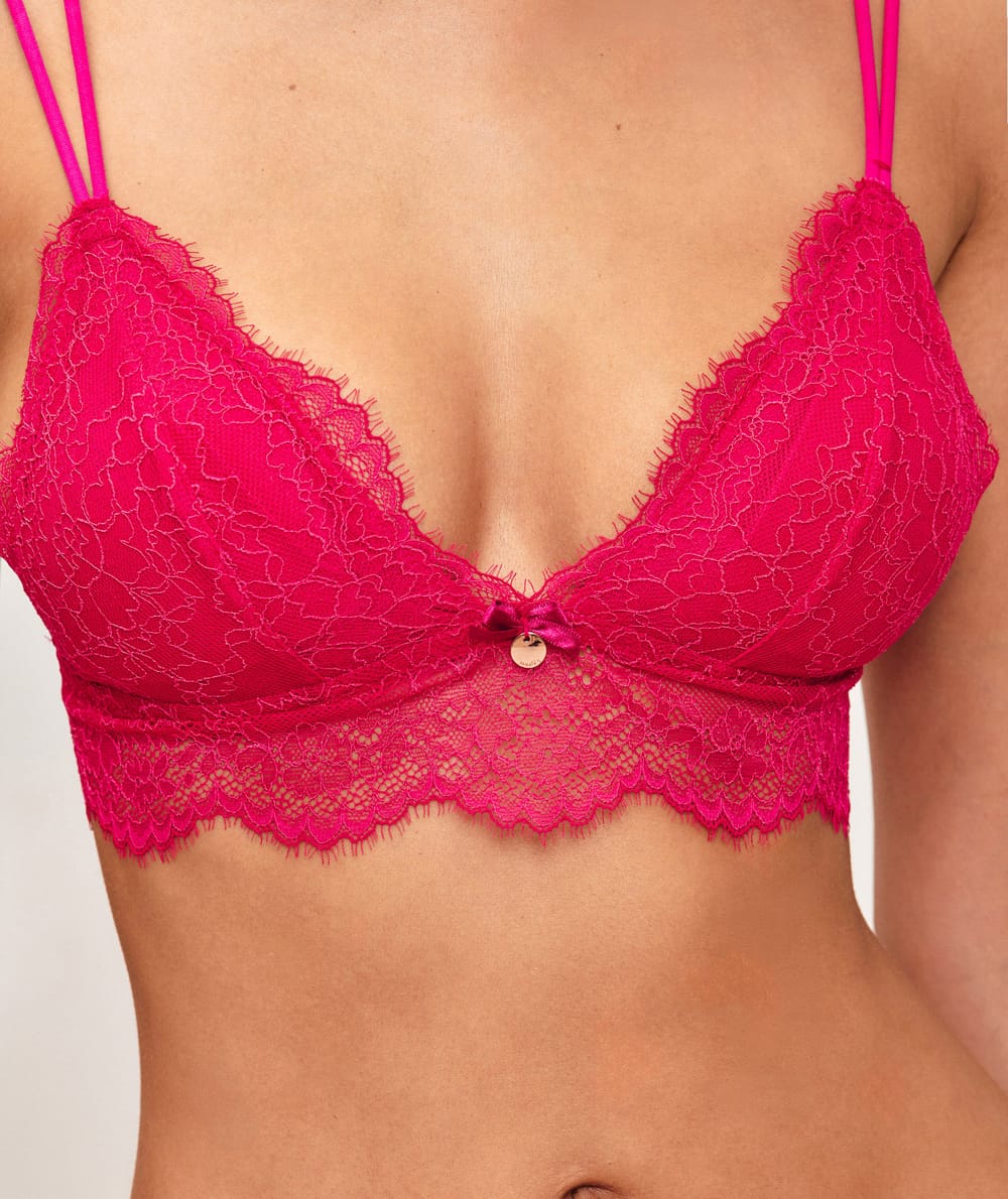 Lace padded triangle bra;