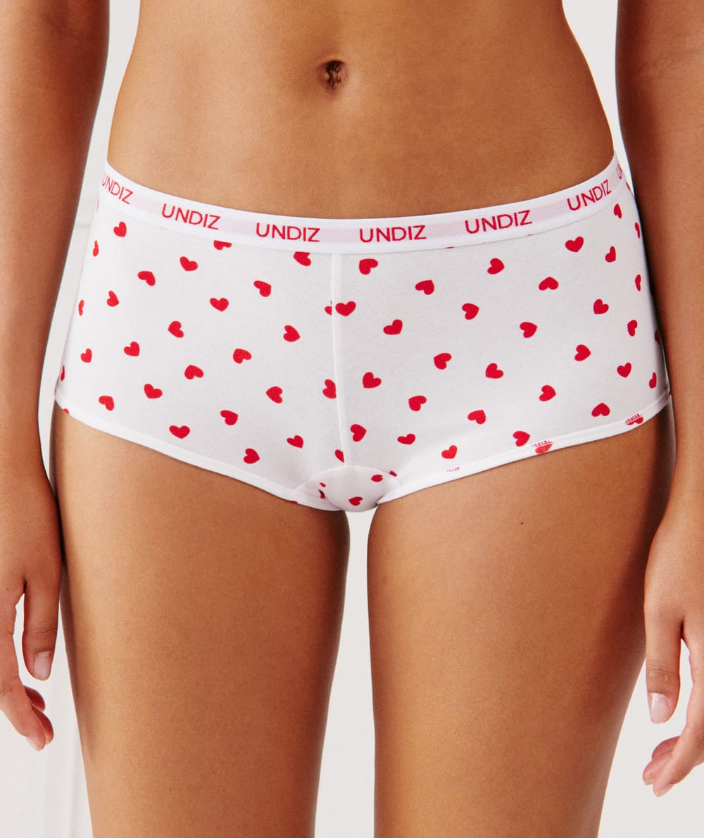 Short de algodón con corazones;