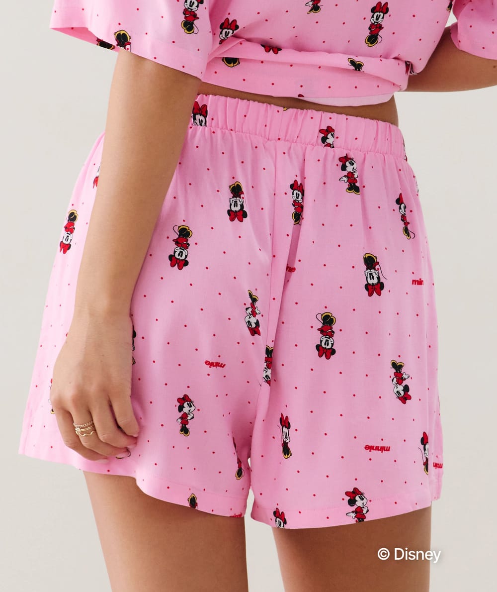 Short Minnie;