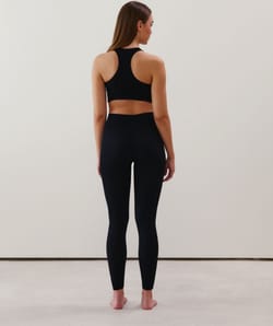 Seamless leggings;