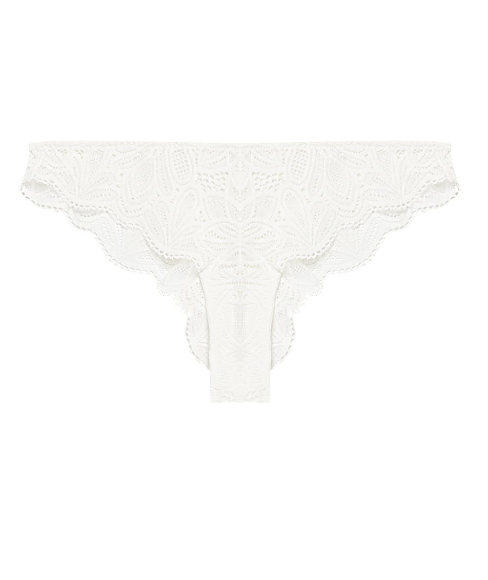 Tanga en dentelle;