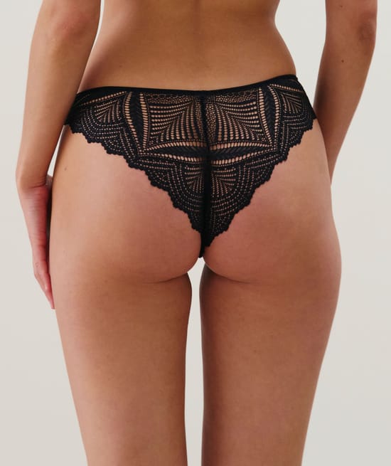Lace thong;