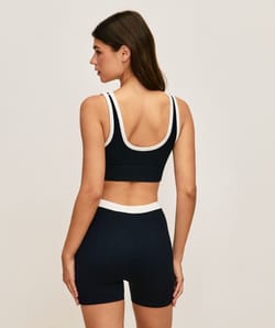 Seamless sport and wellness cyclist;