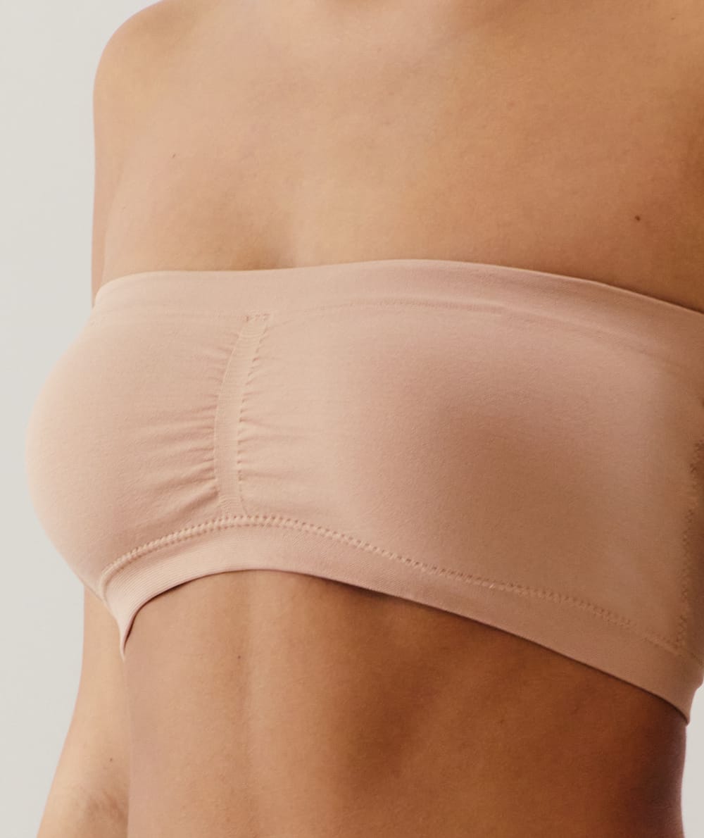 Seamless bandeau-style bra;