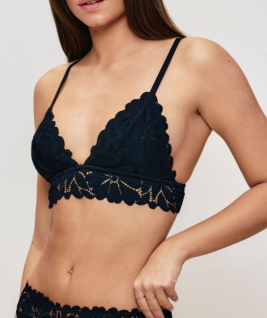 Soutien-gorge triangle en dentelle;