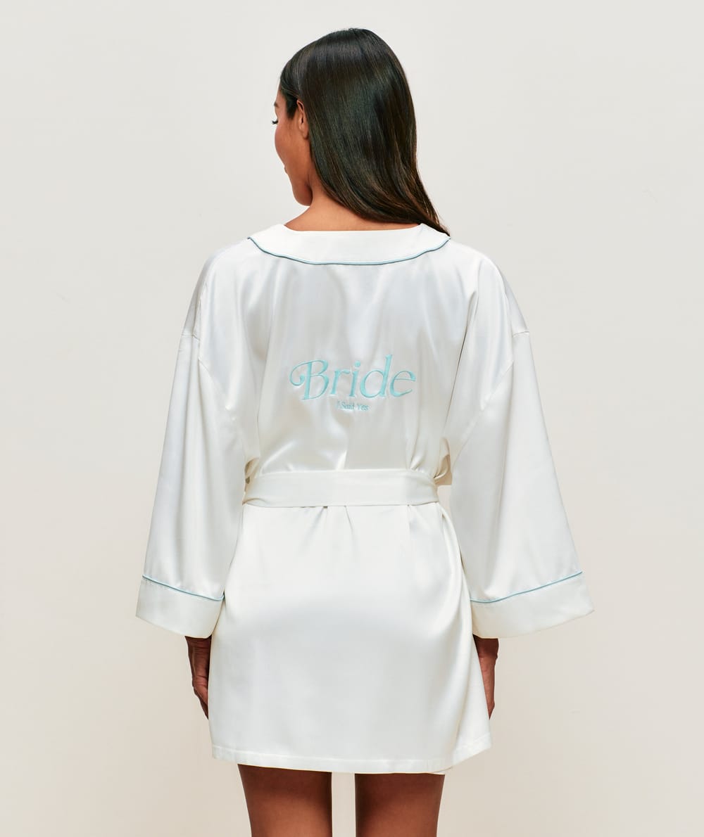 Satin kimono with tie belt and Bride embroidery;